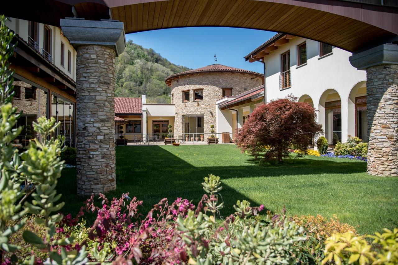 Resort Monviso Sanfront Exteriör bild