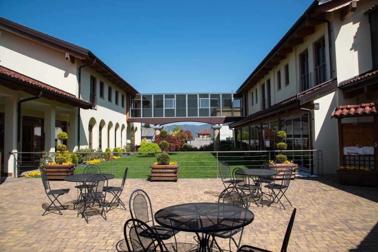 Resort Monviso Sanfront Exteriör bild