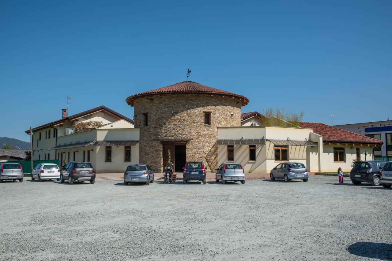 Resort Monviso Sanfront Exteriör bild